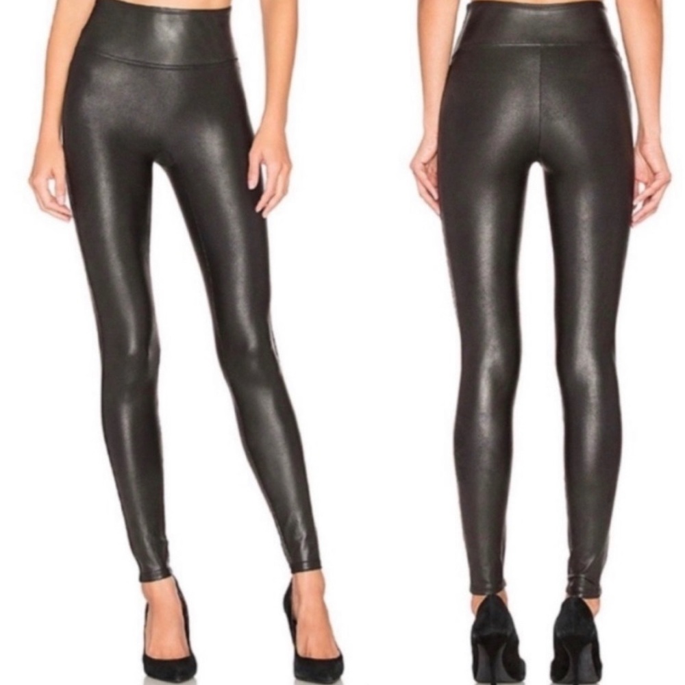 Spanx Faux leather leggings size medium